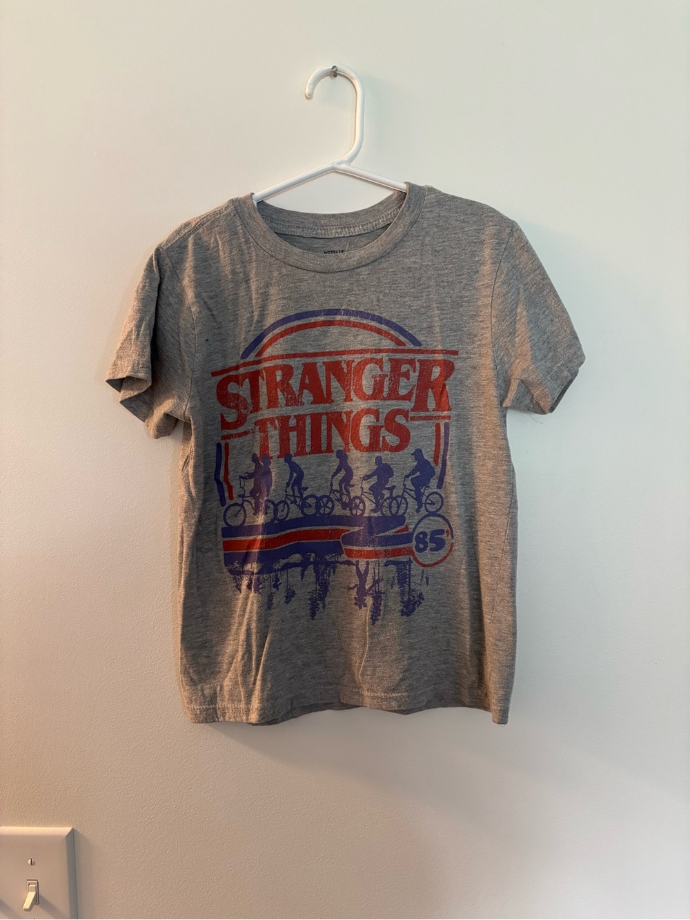 Stranger Things Kids' Gray Short Sleeve Graphic Tee Size Small